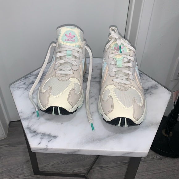 SOLD NWT adidas Yung 1 (Beige / iced/ Mint) CG7118 - Picture 14 of 16